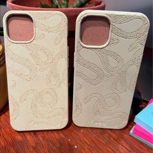 Pela IPhone 13 Snaky case
